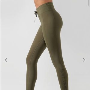 Lorna Jane Yazmin Core Ankle Biter tight